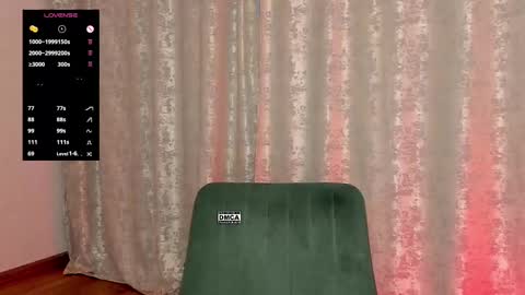 Snapshot of hoot_owl_cb chatting on 12/09/24, 10:20 Karina online show from 12/09/24, 10:20