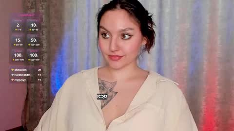 Snapshot of hoot_owl_cb chatting on 12/11/24, 11:43 Karina online show from 12/11/24, 11:43