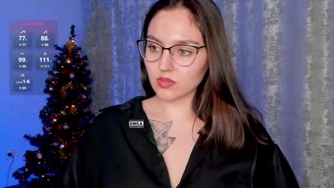 Snapshot of hoot_owl_cb chatting on 12/29/24, 07:39 Karina online show from 12/29/24, 07:39