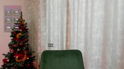 Snapshot of hoot_owl_cb chatting on 01/05/25, 02:06 Karina online show from 01/05/25, 02:06