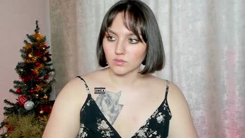 Snapshot of hoot_owl_cb chatting on 01/10/25, 02:04 Karina online show from 01/10/25, 02:04
