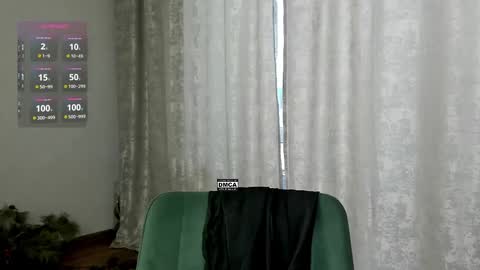 Snapshot of hoot_owl_cb chatting on 02/14/25, 02:07 Karina online show from 02/14/25, 02:07
