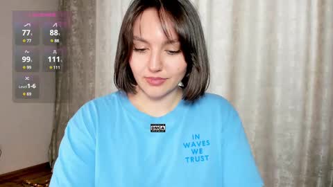 Snapshot of hoot_owl_cb chatting on 02/23/25, 01:13 Karina online show from 02/23/25, 01:13