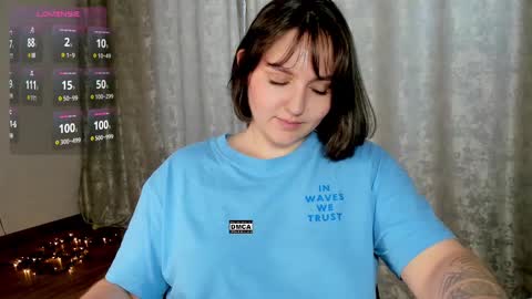 Snapshot of hoot_owl_cb chatting on 03/01/25, 04:15 Karina online show from 03/01/25, 04:15