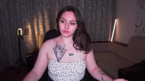 Snapshot of hoot_owl_cb chatting on 06/27/26, 02:55 Karina online show from 06/27/26, 02:55
