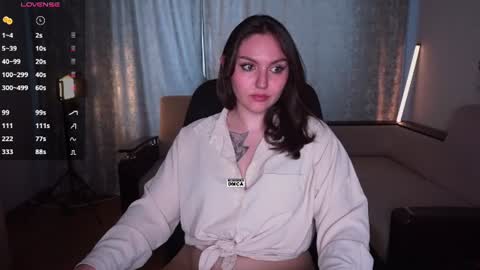 Snapshot of hoot_owl_cb chatting on 07/20/26, 02:59 Karina online show from 07/20/26, 02:59