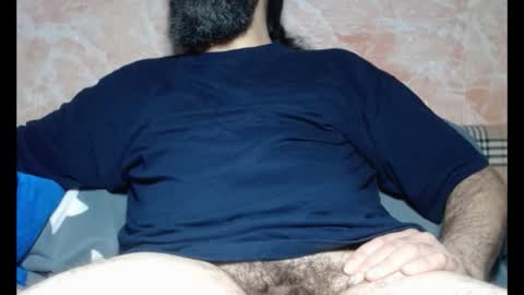 Snapshot of hoottshark chatting on 12/01/25, 10:04 Adam online show from 12/01/25, 10:04