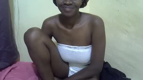 hope_terry online show from 03/10/25, 03:45