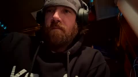 horndwag37 online show from 12/22/25, 01:46