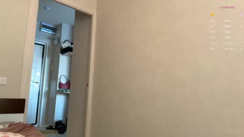 Audrey online show from 02/04/25, 03:33