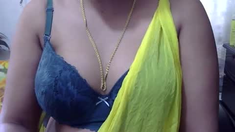 horneydesibaby online show from 11/18/25, 01:55