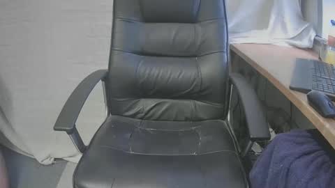 horneypanties305300 online show from 06/05/26, 01:28