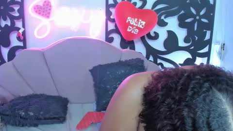 Snapshot of horny_babyss chatting on 02/16/25, 03:15 CATALINA Y LAURA online show from 02/16/25, 03:15