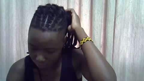 Snapshot of horny_baddie18 chatting on 02/15/26, 02:14 Leila online show from 02/15/26, 02:14