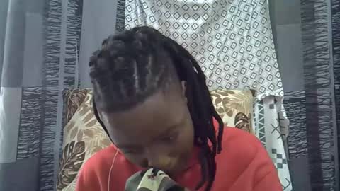 Snapshot of horny_baddie18 chatting on 02/23/26, 09:39 Leila online show from 02/23/26, 09:39