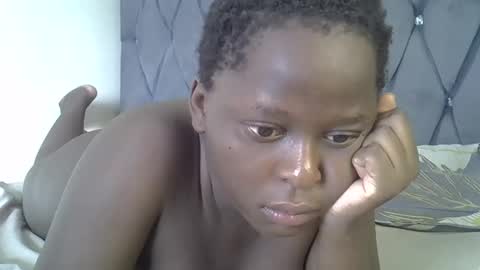 horny_ebony546069 online show from 12/17/24, 04:56