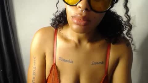 horny_ebonygirl_ online show from 01/10/26, 08:21