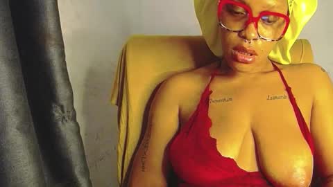 horny_ebonygirl_ online show from 03/22/26, 06:22