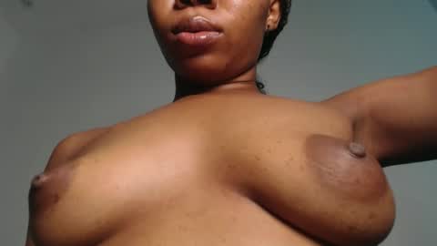 Snapshot of horny_iris chatting on 05/01/26, 07:51 Iris online show from 05/01/26, 07:51