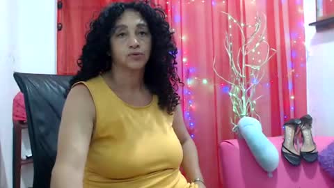 Snapshot of horny_mommy17 chatting on 07/21/26, 07:16 armina online show from 07/21/26, 07:16