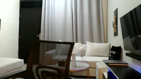 Snapshot of horny_princcess chatting on 05/24/26, 04:01 horny_princcess online show from 05/24/26, 04:01