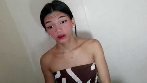 Rhiana online show from 06/12/26, 03:38