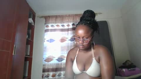 Snapshot of horny_sexxy_babe chatting on 02/09/26, 12:53 Lucy online show from 02/09/26, 12:53