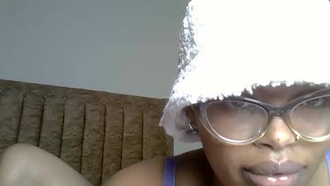 horny_sexy_baby online show from 12/19/25, 02:02