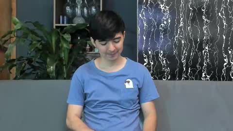 Alex and Camilo online show from 11/23/25, 07:57