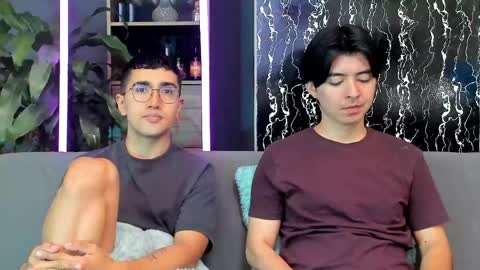 Snapshot of horny_twinks_guys chatting on 04/27/26, 02:48 Alex and Camilo online show from 04/27/26, 02:48