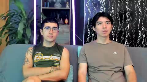Snapshot of horny_twinks_guys chatting on 05/19/26, 02:45 Alex and Camilo online show from 05/19/26, 02:45