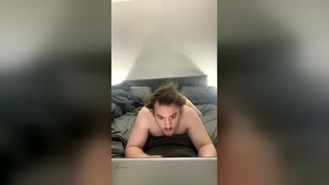 Snapshot of hornyandhot4u2 chatting on 05/29/26, 03:59 HornyandHot4U2 online show from 05/29/26, 03:59