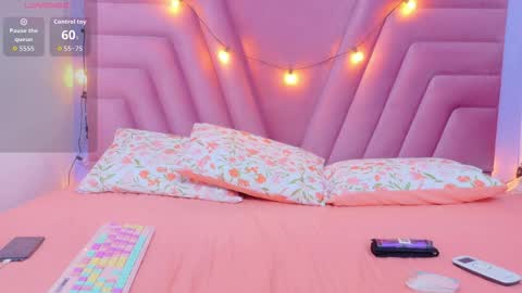 Khloe  online show from 11/29/25, 12:52