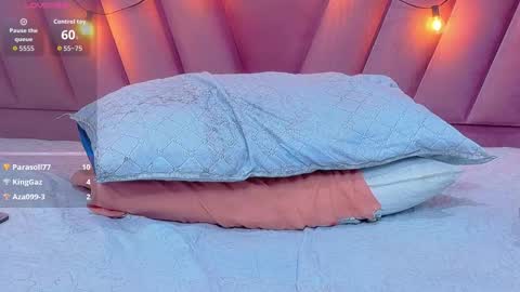 Snapshot of hornybarelylegalgirl chatting on 02/03/26, 12:31 Khloe online show from 02/03/26, 12:31