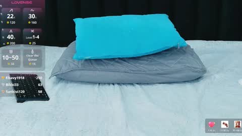 Snapshot of hornybarelylegalgirl chatting on 03/02/26, 12:24 Khloe online show from 03/02/26, 12:24