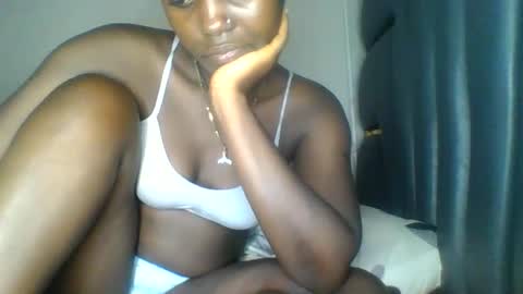 Snapshot of hornybella84 chatting on 05/31/26, 07:26 Bella online show from 05/31/26, 07:26