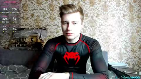 Snapshot of hornyblondieboyy chatting on 02/06/26, 09:45 Max online show from 02/06/26, 09:45