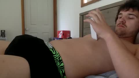 Snapshot of hornyboi186 chatting on 10/12/25, 12:20 hornyboi186 online show from 10/12/25, 12:20