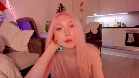 Snapshot of hornybunnys chatting on 01/05/25, 09:14 Alex and Rosie online show from 01/05/25, 09:14