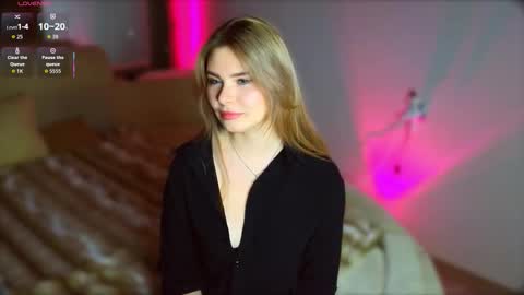 Snapshot of hornycharisma chatting on 02/25/26, 04:49 Jolly online show from 02/25/26, 04:49