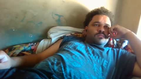 Snapshot of hornycoco19981 chatting on 12/23/25, 05:38 hornycoco19981 online show from 12/23/25, 05:38