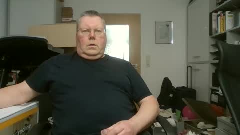 Snapshot of hornydick874303 chatting on 12/30/24, 04:19 Meikelmeier online show from 12/30/24, 04:19