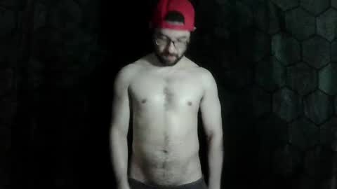 Snapshot of hornydude3435 chatting on 05/31/26, 05:04 hornydude3435 online show from 05/31/26, 05:04