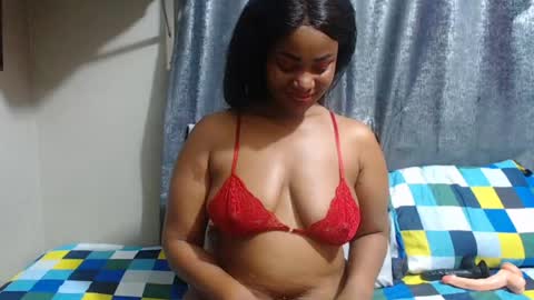 Snapshot of hornyebony4uxx chatting on 06/27/26, 02:16 hornyebony4uxx online show from 06/27/26, 02:16