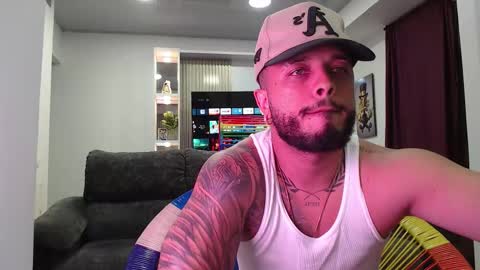 hornygirl_20000 online show from 11/12/25, 12:33