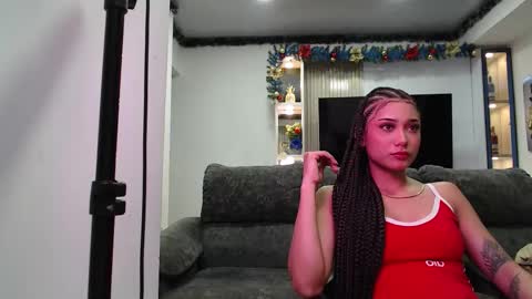 hornygirl_20000 online show from 03/18/26, 04:59