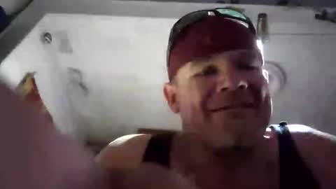 hornyhungwhiteboy4u269 online show from 12/28/24, 03:15