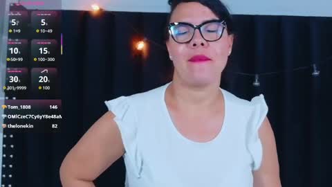 Natasha  online show from 11/18/25, 07:24