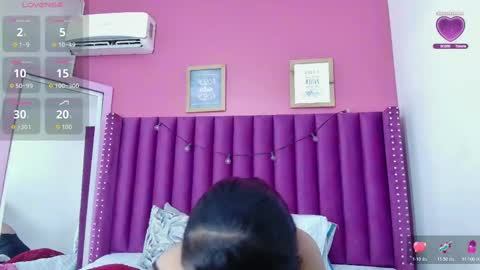 Natasha  online show from 11/23/25, 11:43