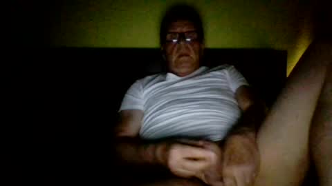 Snapshot of hornyoldman2558 chatting on 07/17/26, 06:02 hornyoldman2558 online show from 07/17/26, 06:02